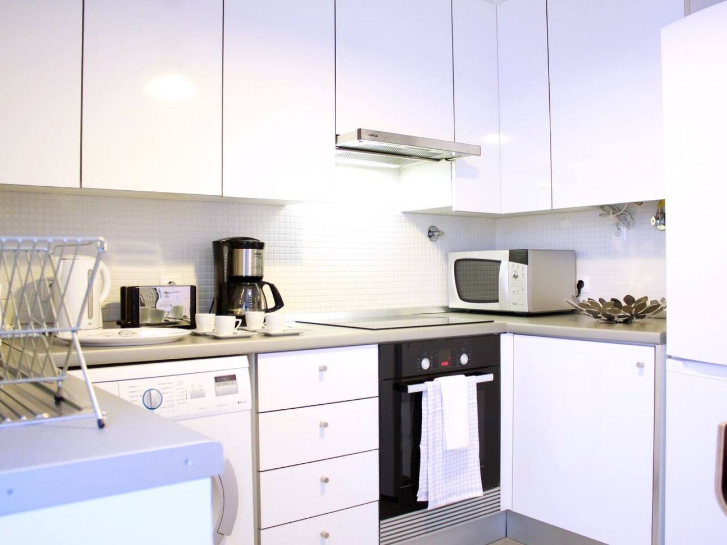 ALTIDO Modern 1-bed Apt with terrace, moments from São Bento Palace Lisboa Exterior foto
