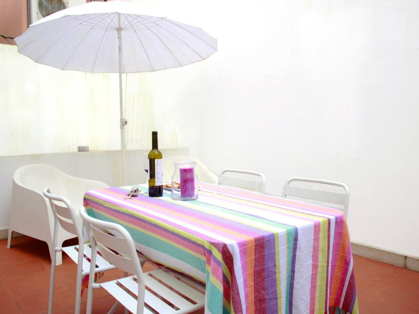 ALTIDO Modern 1-bed Apt with terrace, moments from São Bento Palace Lisboa Exterior foto